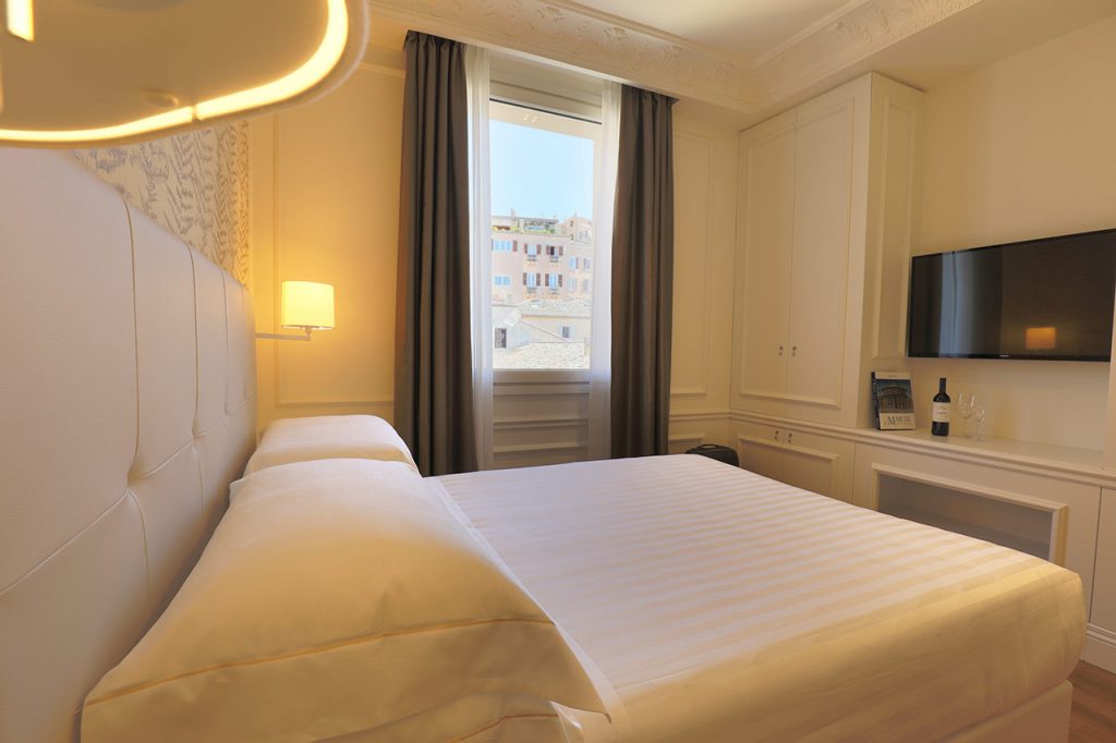 Comfort Rooms