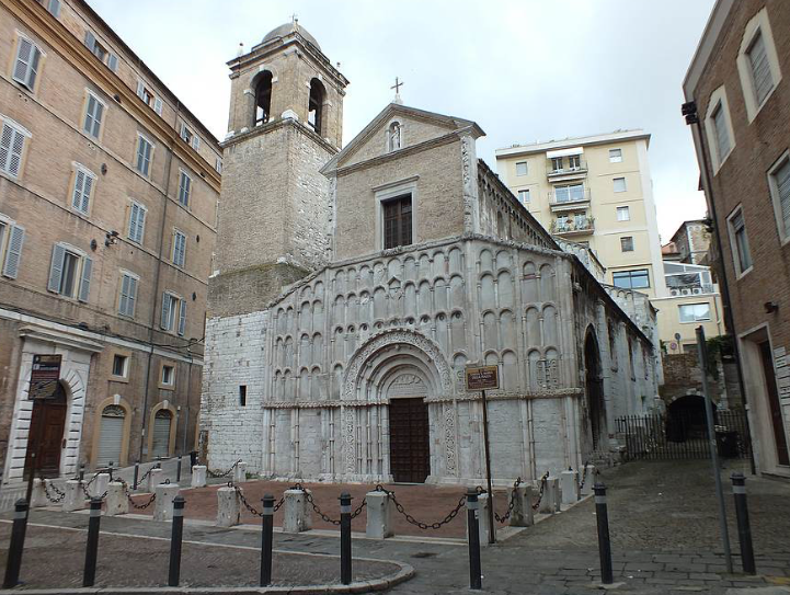 Chiesa di Santa Maria della Piazza